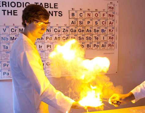 Students in chemistry lab